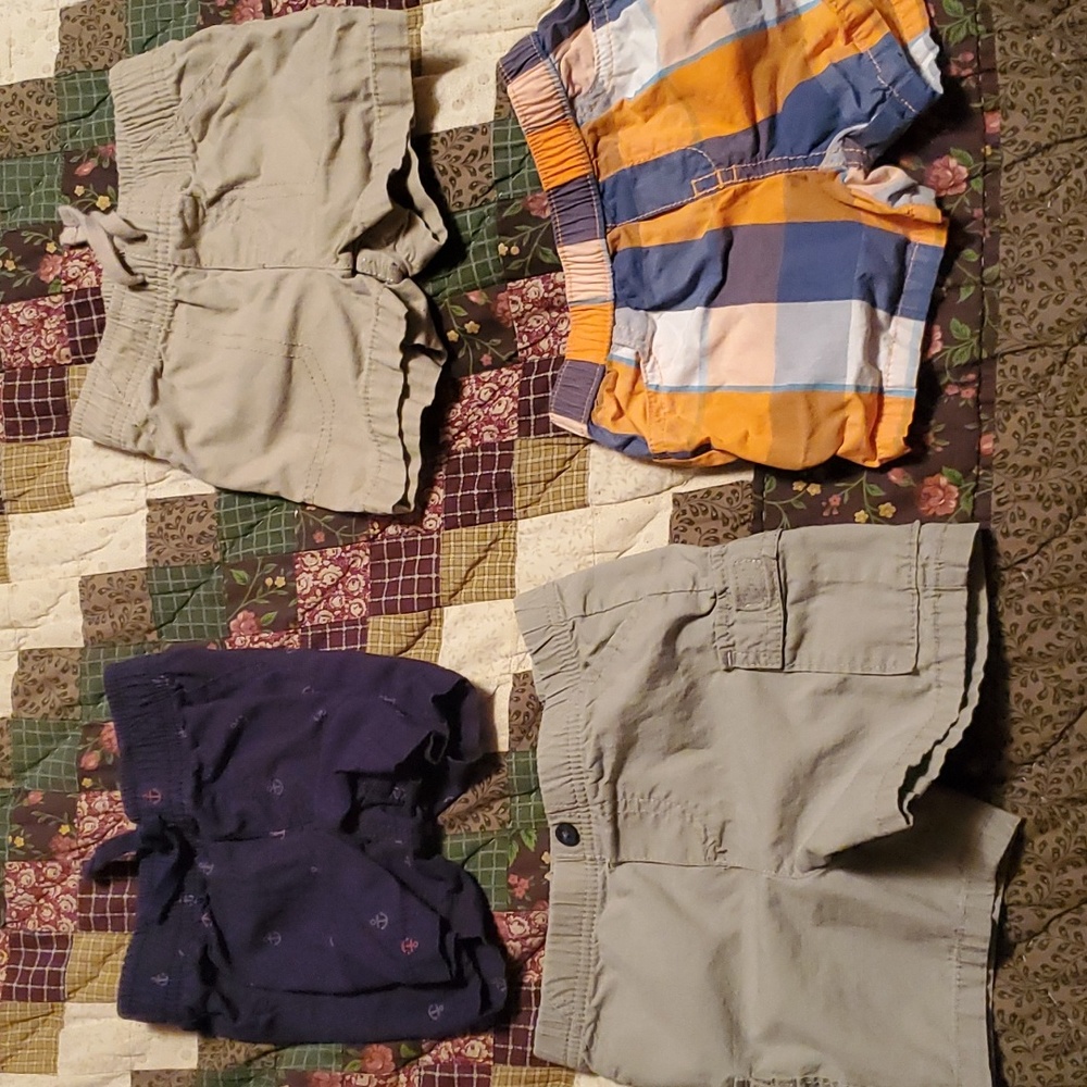 6M Mismatch Shorts